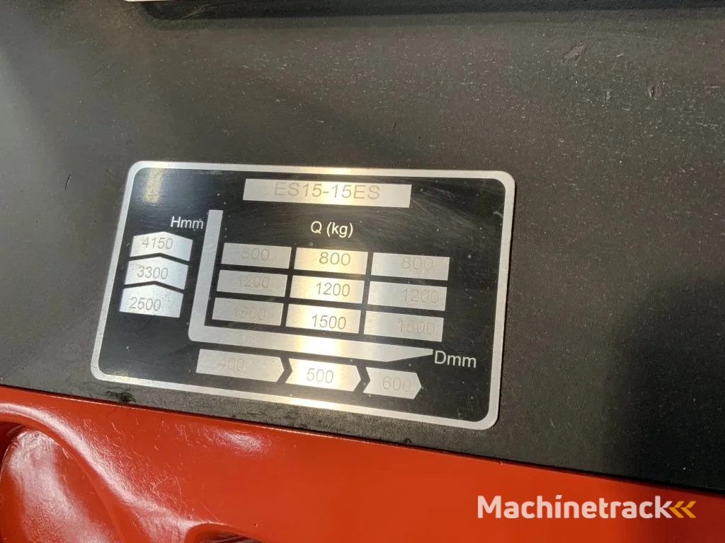 Ep ES15-15 ES met een hefhoogte van 4,15 meter