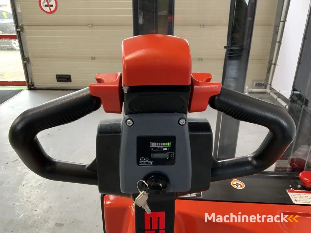 Ep ES15-15 ES met een hefhoogte van 4,15 meter