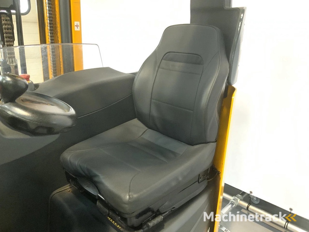 Jungheinrich Rechtruck triplomast + sideshift ETV 214