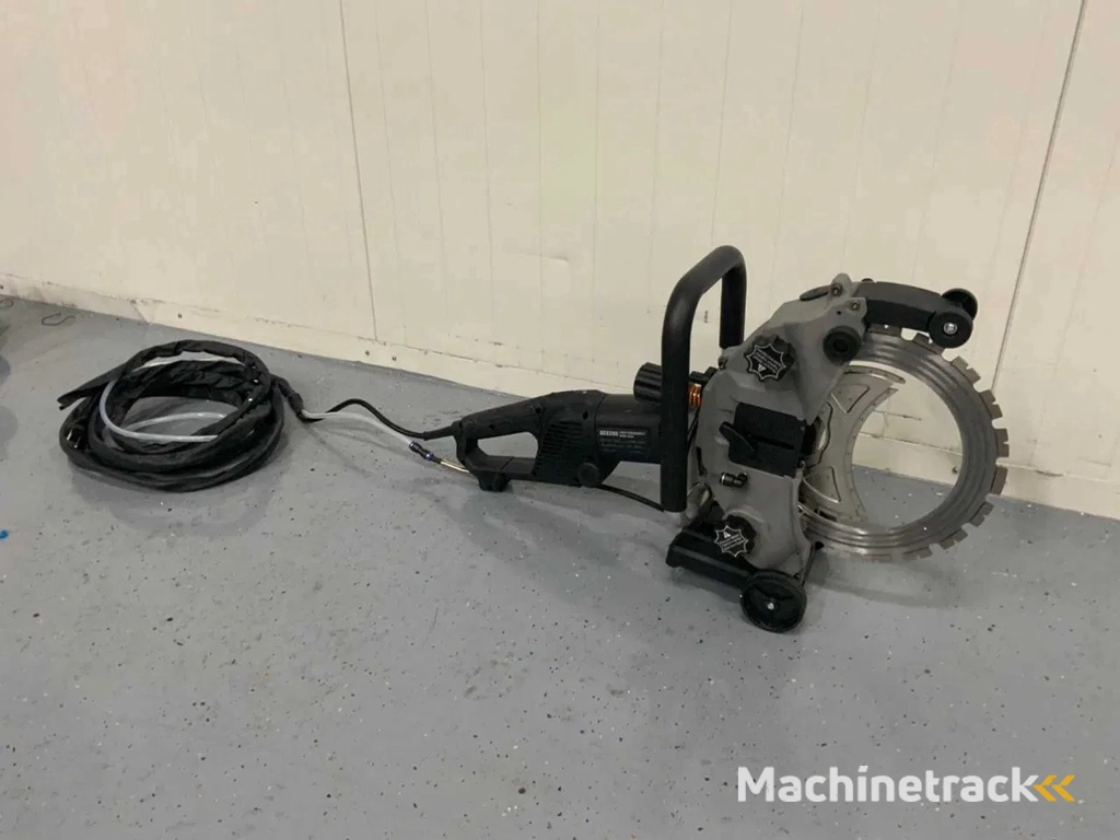 Ultra Force Equipment AC7400 Ringzaag