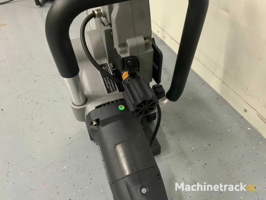 Ultra Force Equipment AC8600 Ringzaag