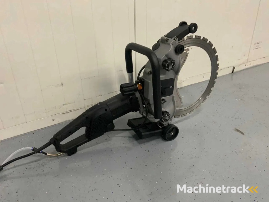 Ultra Force Equipment AC8400 Ringzaag