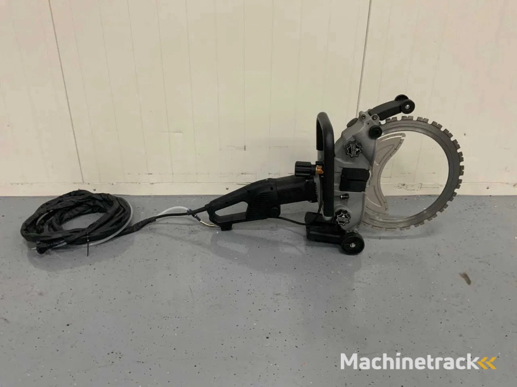 Ultra Force Equipment AC8400 Ringzaag