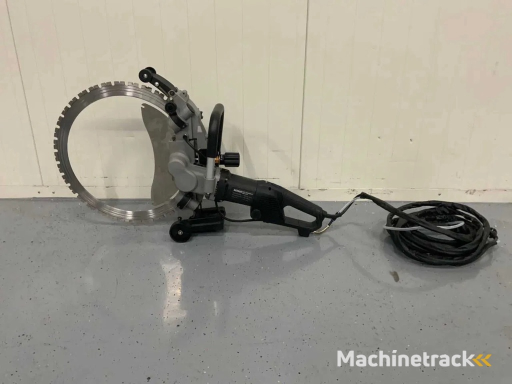 Ultra Force Equipment AC8500 Ringzaag