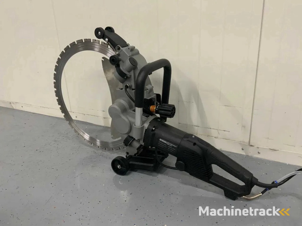 Ultra Force Equipment AC8500 Ringzaag