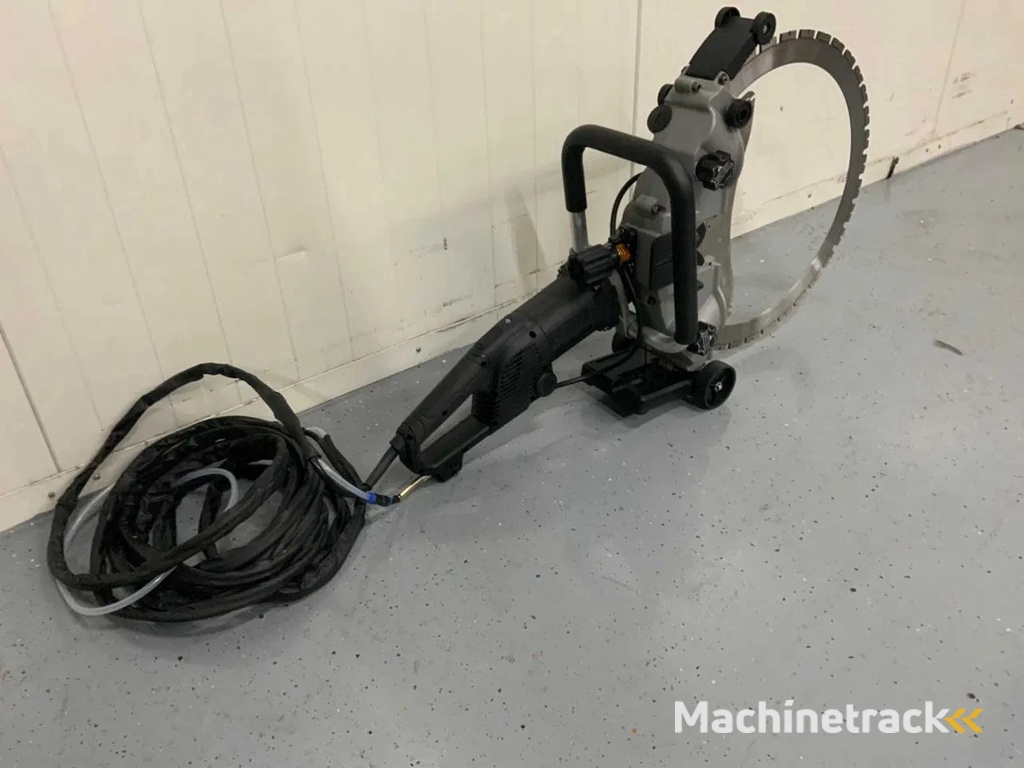 Ultra Force Equipment AC8500 Ringzaag