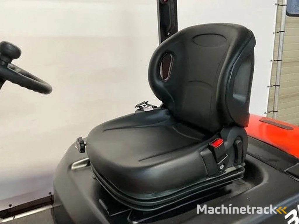 EP EFL 353 li-ion met een hefhoogte van 4,80m