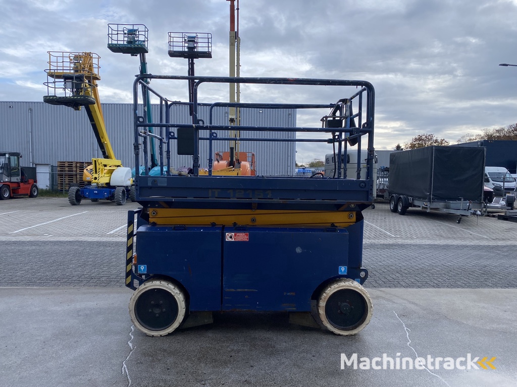 2008 Iteco IT12151, Schaar hoogwerker, 14 meter