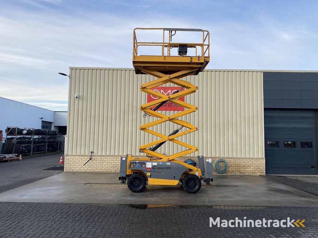 Haulotte Compact 12DX, Schaar hoogwerker, 4X4 Diesel