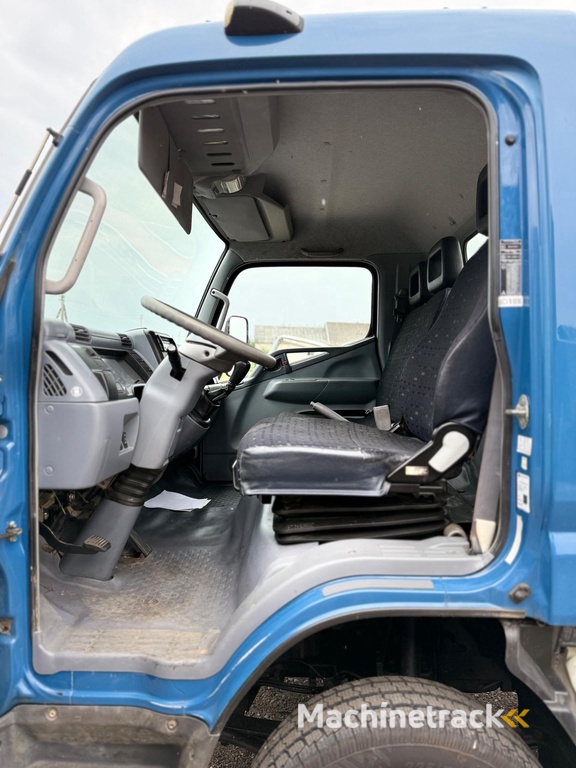 Mitsubishi Canter Fuso 6C18