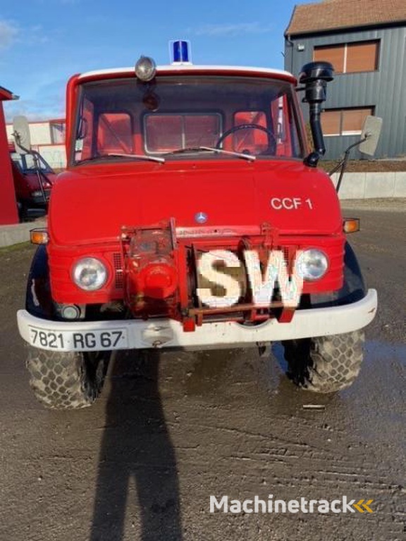 Mercedes Unimog