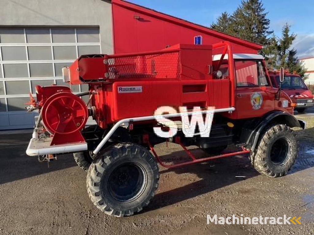 Mercedes Unimog