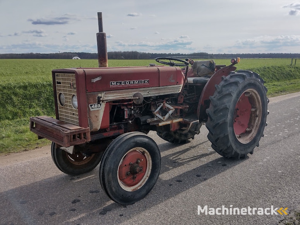 international 423 smalspoor