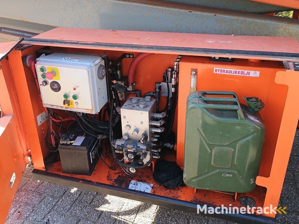 Mec 3084 RT ruwterrrein hoogwerker 4x4