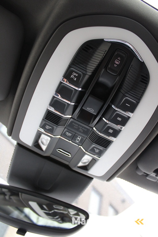 Porsche Cayenne 3.0 S E-Hybrid Hybride - Automaat - 334 pk - Pano - Luchtvering