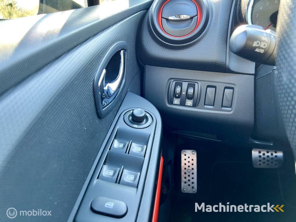 Renault Clio RS 1.6 200PK Leder Stoel.vw Camera Cruise ✔️