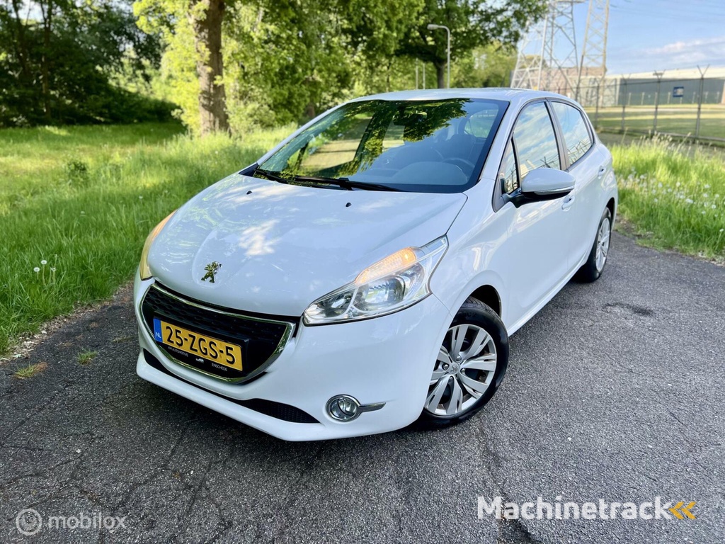 Peugeot 208 1.2 VTi Wit 5drs PDC Airco Touchscreen NAP ✅