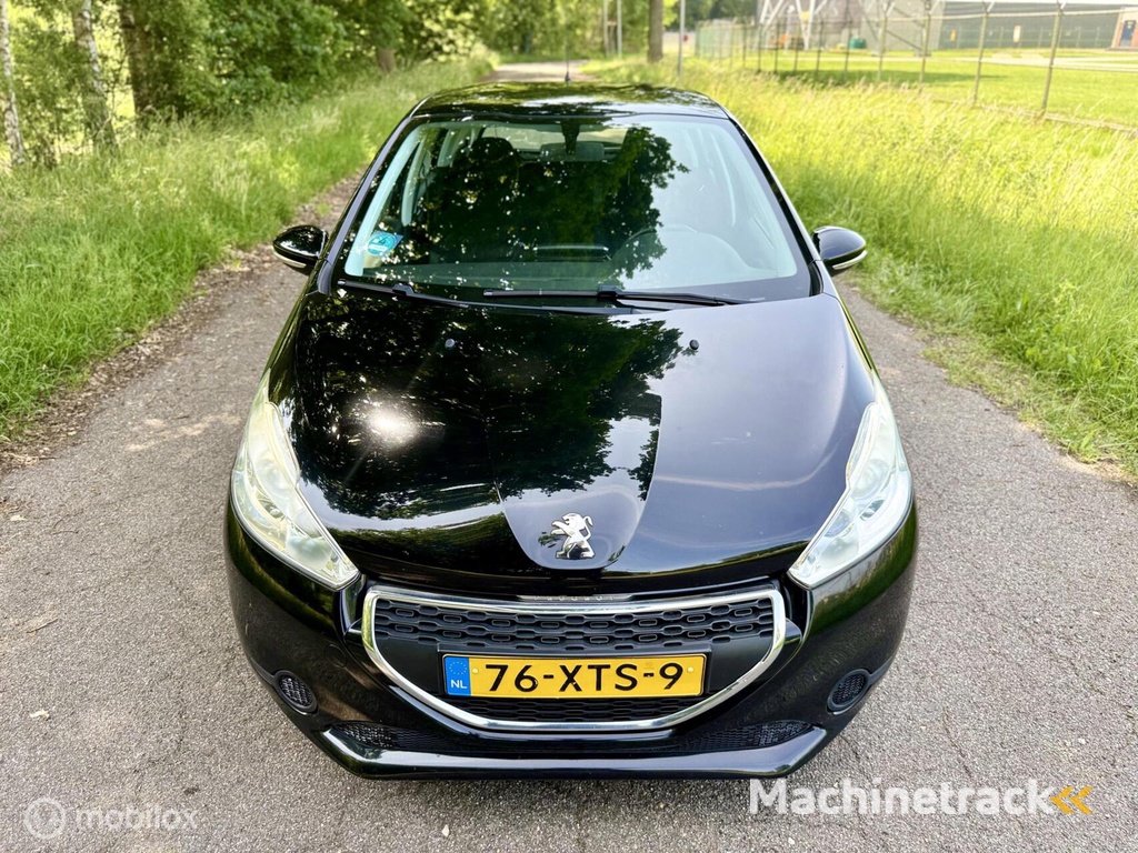 Peugeot 208 1.2 VTi 5drs Xenon Airco Navigatie NAP ✅
