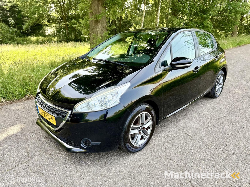 Peugeot 208 1.2 VTi 5drs Xenon Airco Navigatie NAP ✅