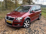 Minituur van Volkswagen Cross Touran 1.4 TSI DSG Leder Clima Stoel.vw ☑️