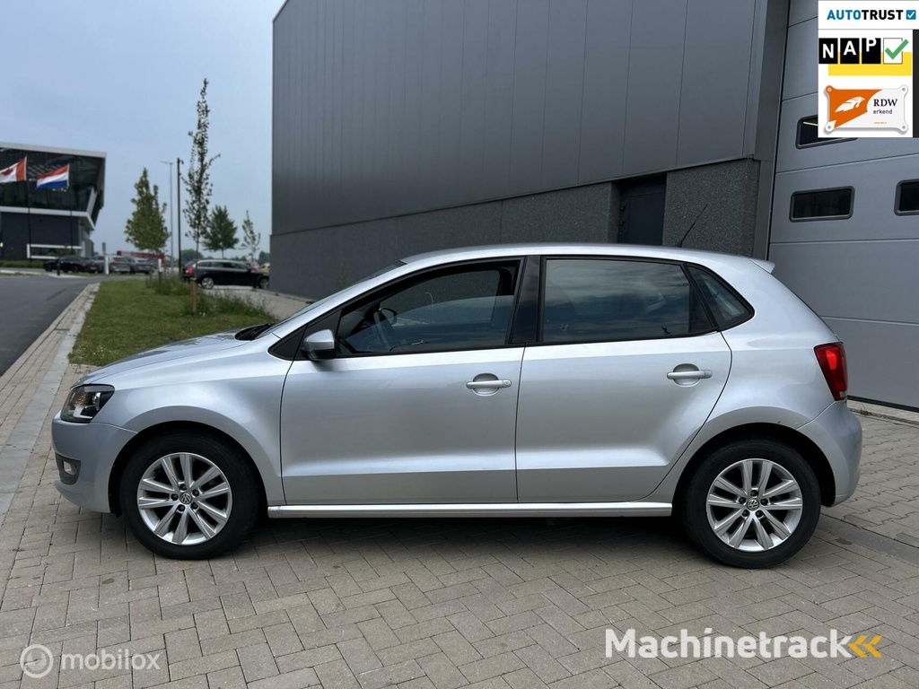 Volkswagen Polo 1.4-16V Comfortline/APK/AIRCO/BLUETOOTH/NAVI