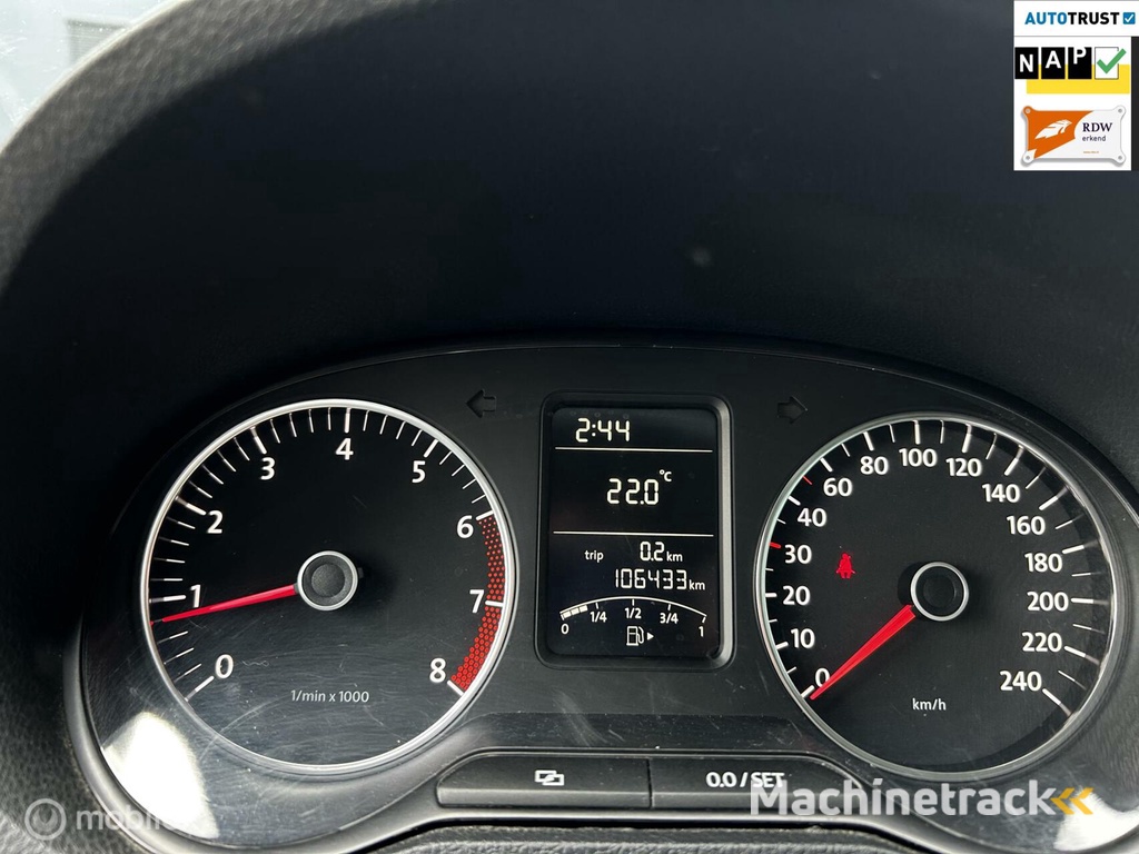 Volkswagen Polo 1.4-16V Comfortline/APK/AIRCO/BLUETOOTH/NAVI