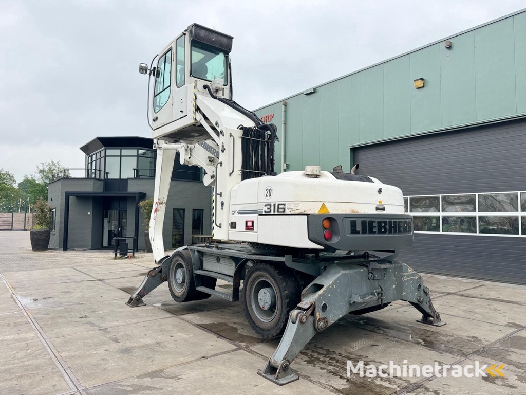 Liebherr A 316 WW1052