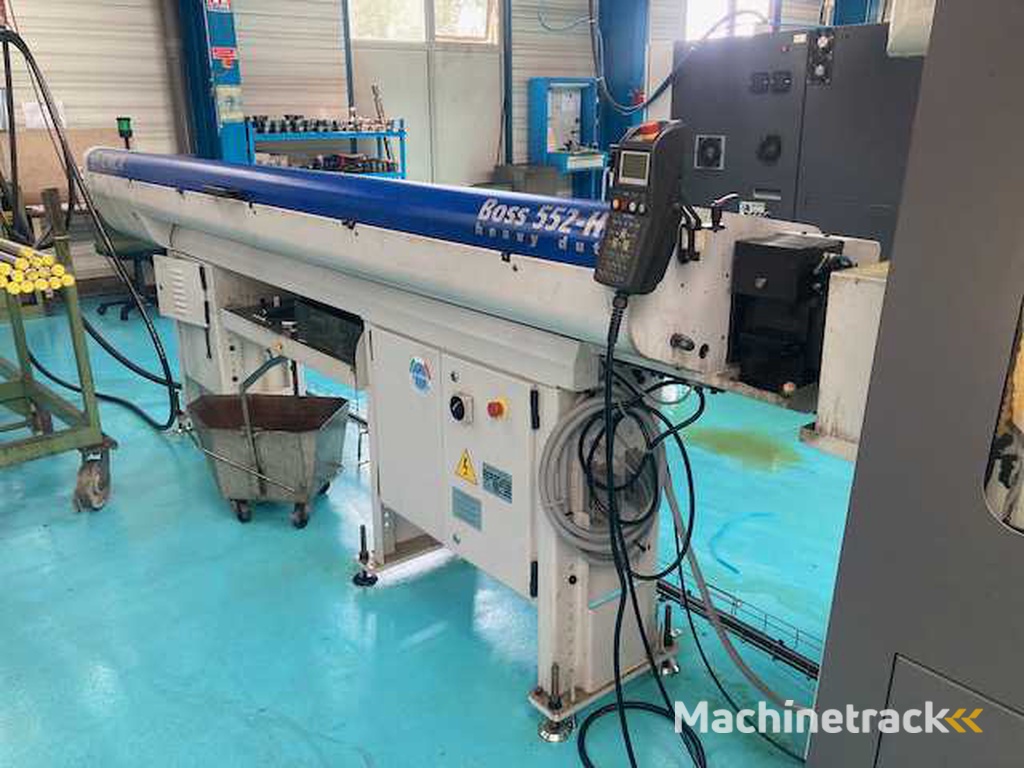 NAKAMURA-TOME WT100 Doppelrevolver-Doppelspindel-CNC-Drehmaschine