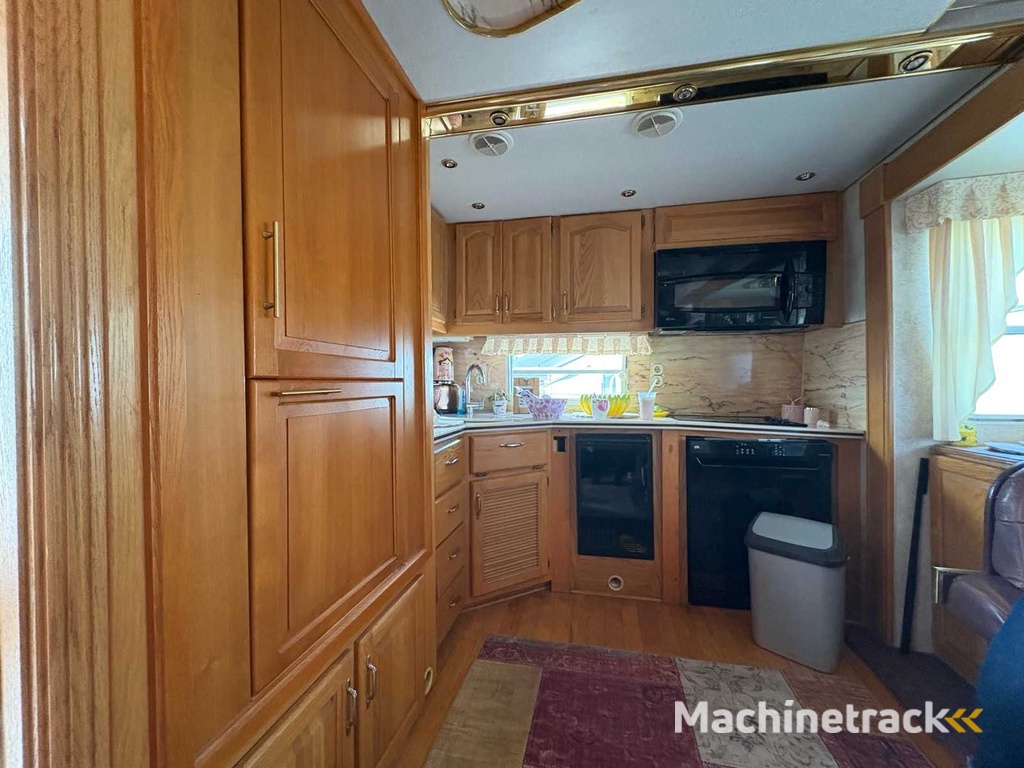 TETON HOMES Caravan