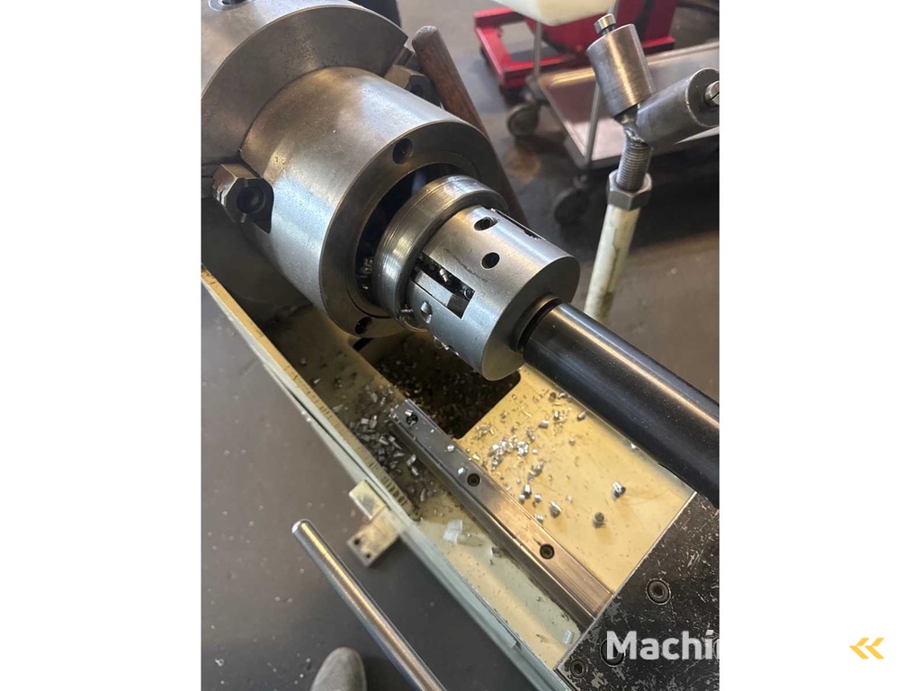Threading Machine