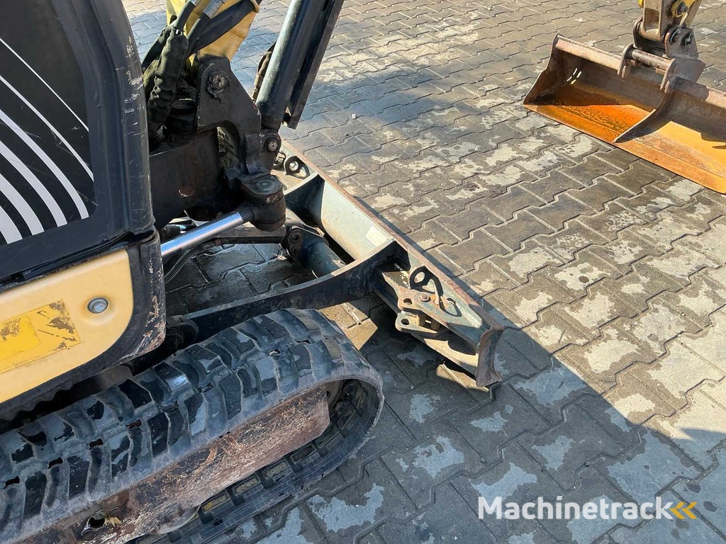 YANMAR SV18  Mini Excavator (77295435)