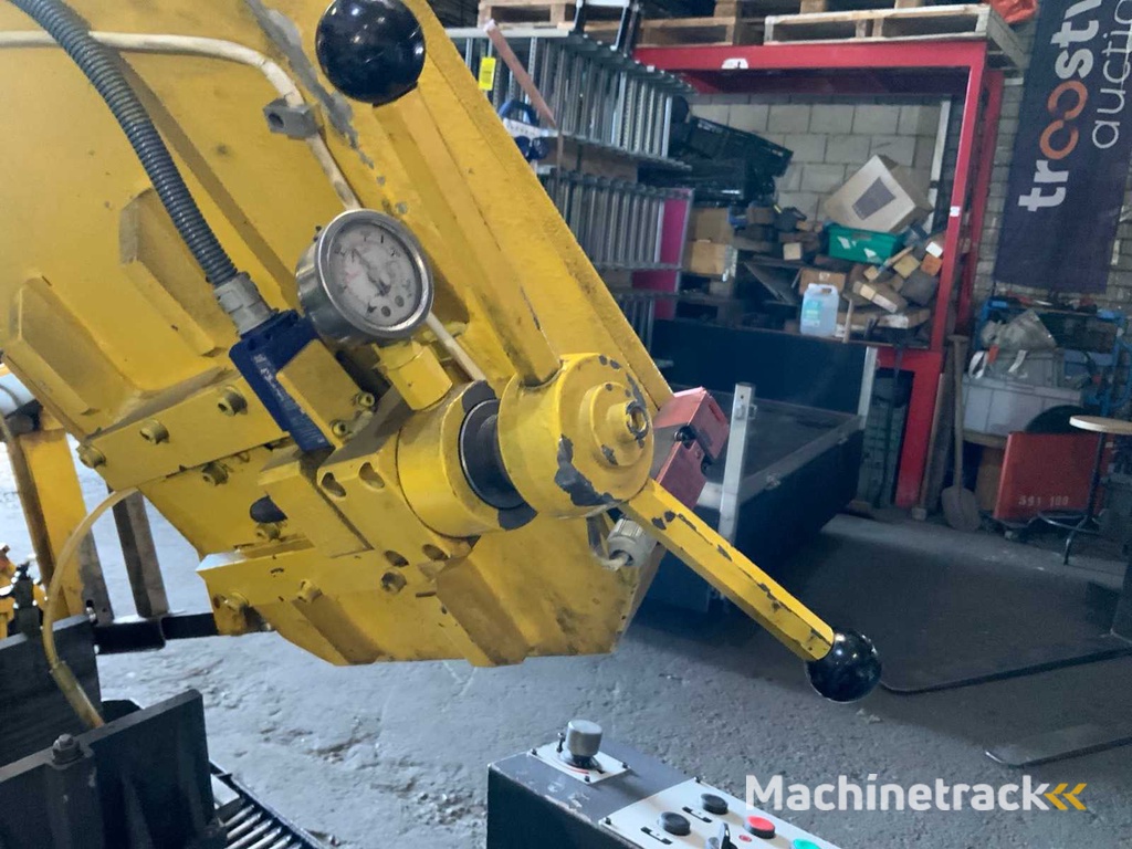 Bemak BMSY 280 horizontale bandzaagmachine