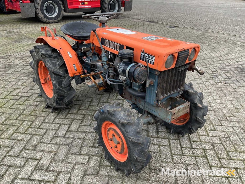 Kubota B7000 Minitractor