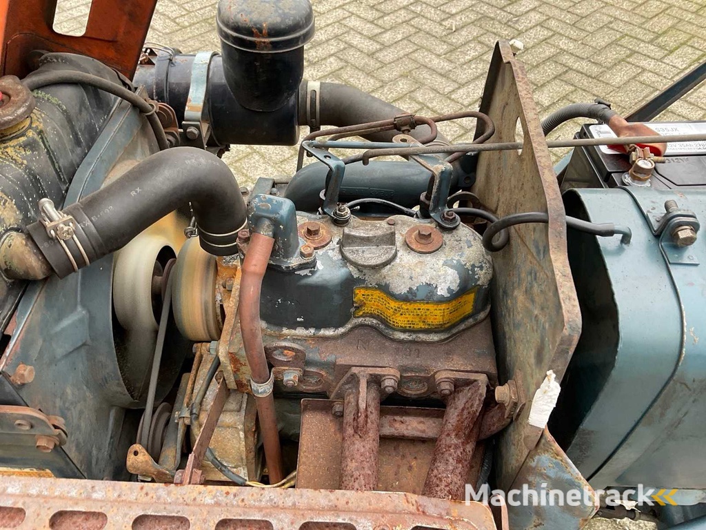 Kubota B7000 Minitractor