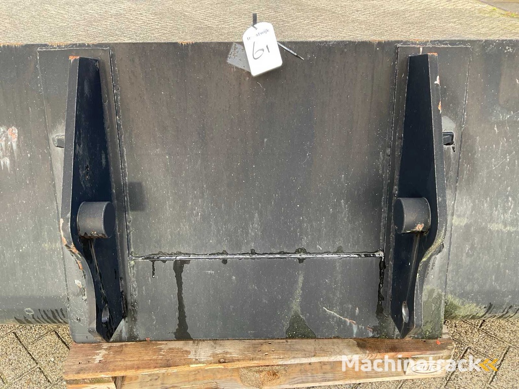 2024 Bodenbehälter, 225cm