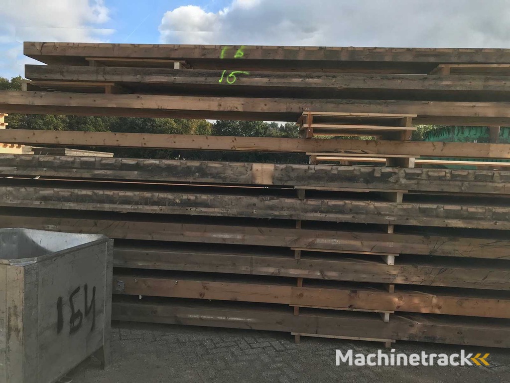 Wooden truss 18x120x1885cm