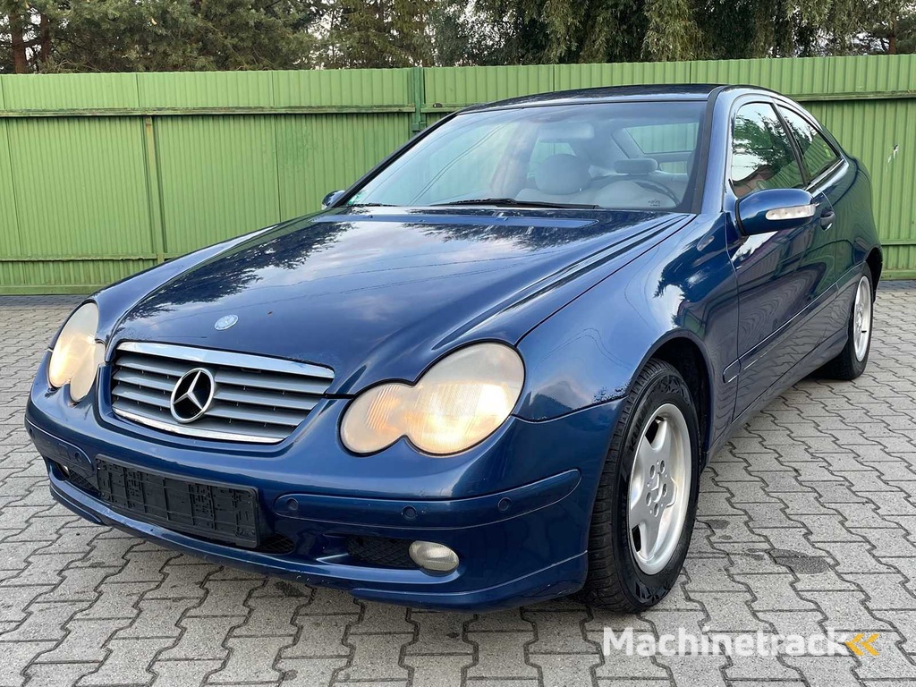 Mercedes-Benz - C200K COUPE - Auto - 2001