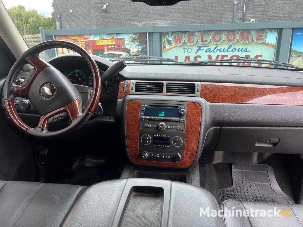 Chevrolet - - Suburban - Auto - 2009