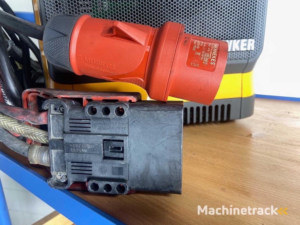 2020 Hawker LifeTech 48V 110A Automatik Gabelstapler Ladegerät loader