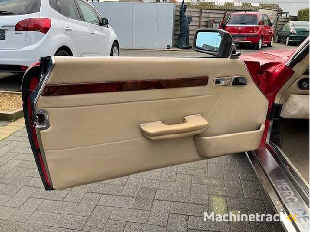 Mercedes - 560 SL - Oldtimer