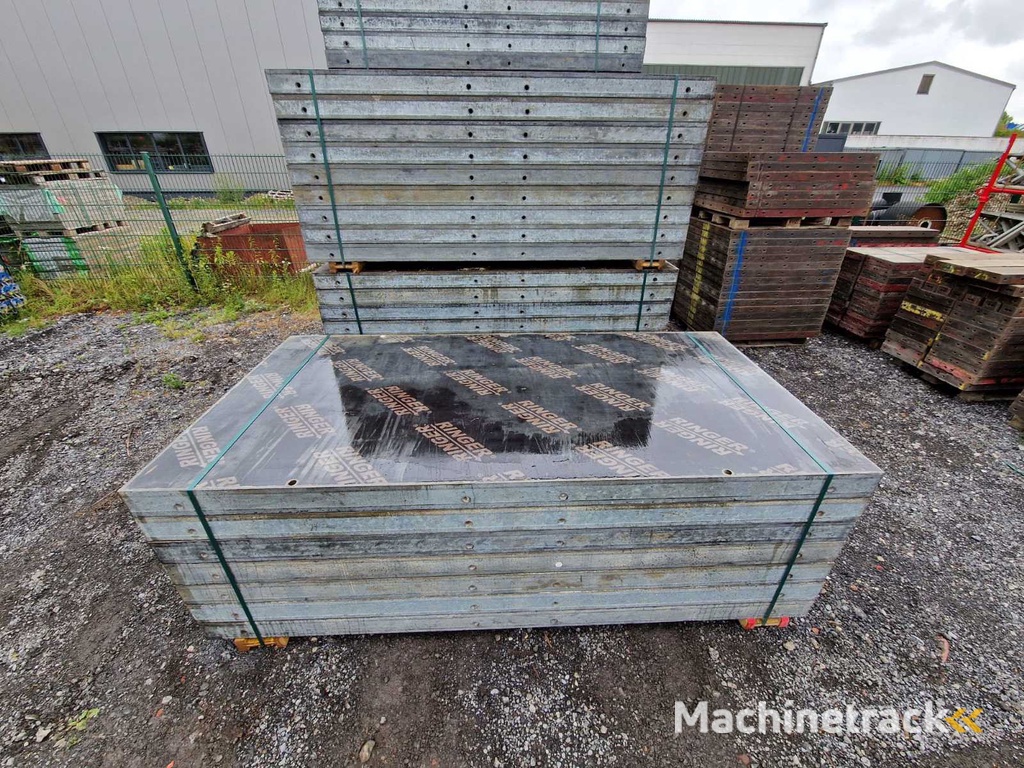 Doka Framax Schalung – Komplettsystem 374,75 m² – inkl. Ecken, Konsolen, Streben & Zubehör – geprüft & einsatzbereit – 25,5 t Gesamtgewicht