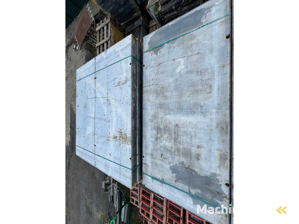 Hünnebeck MANTO Wandschalung – Komplettsystem 677 m² – mit Zubehör & Ersatzschalhaut – 63.000 kg