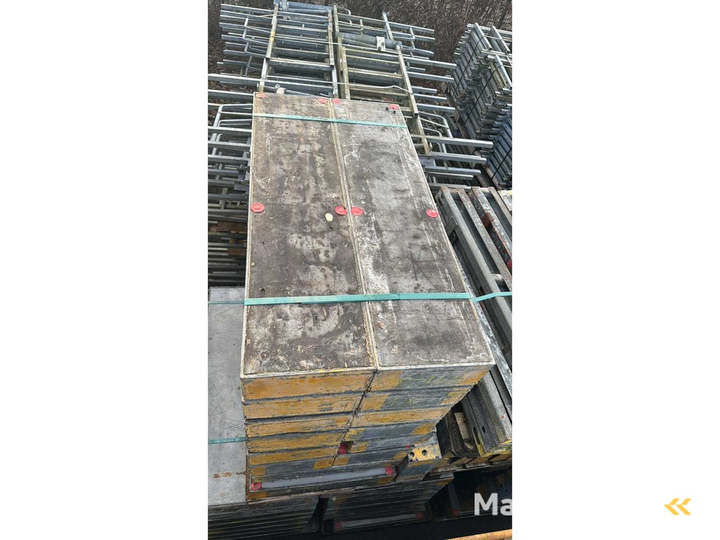 Hünnebeck MANTO Wandschalung – Komplettsystem 677 m² – mit Zubehör & Ersatzschalhaut – 63.000 kg