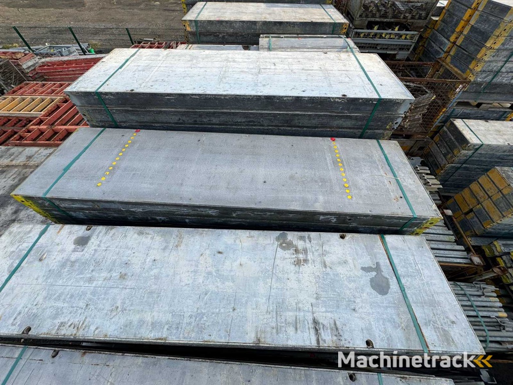 Hünnebeck MANTO Wandschalung – Komplettsystem 677 m² – mit Zubehör & Ersatzschalhaut – 63.000 kg