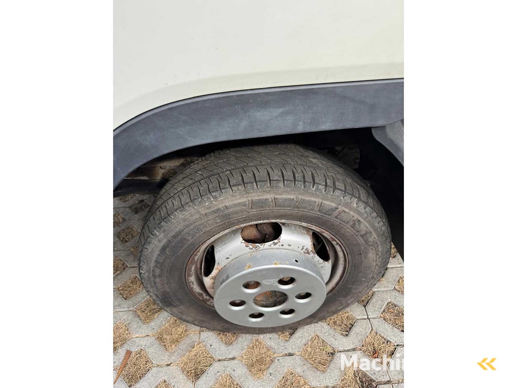 Mitsubishi - FB832/2 - Kastenwagen