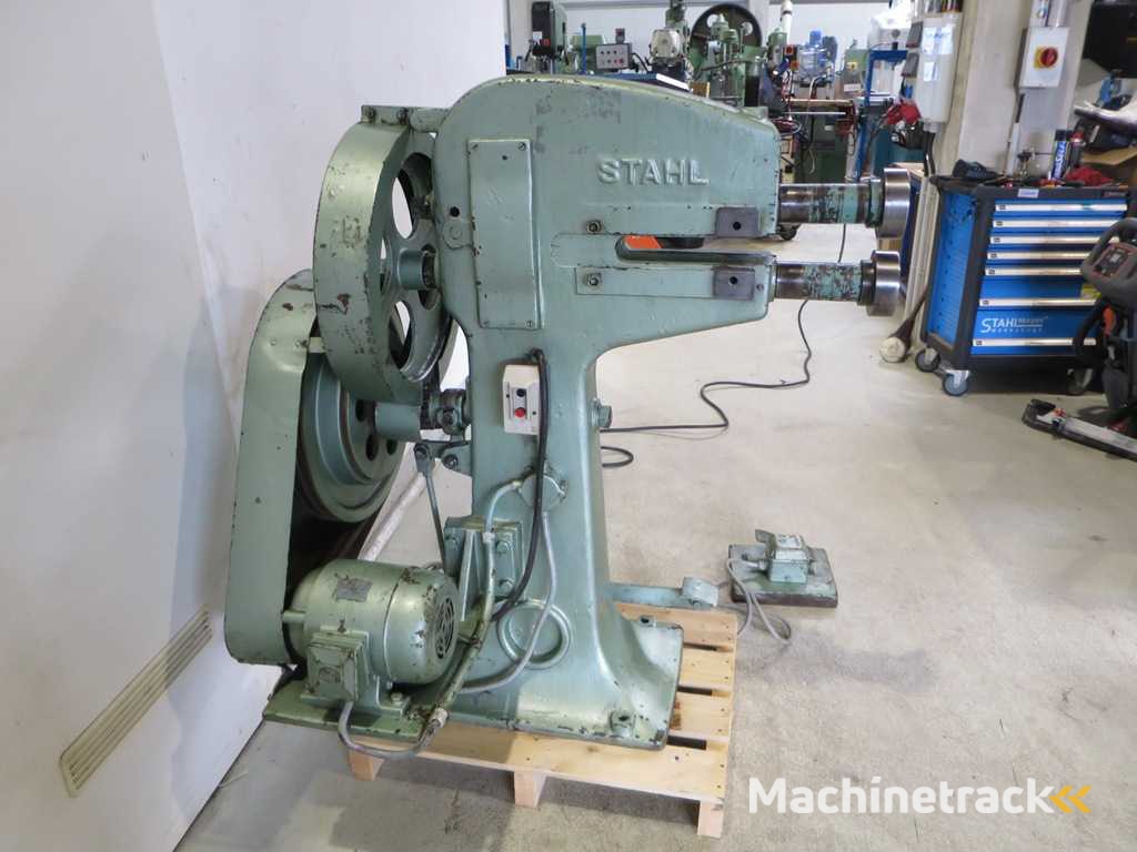 ALBERT STAHL SM 120 Kralen- en flensmachine
