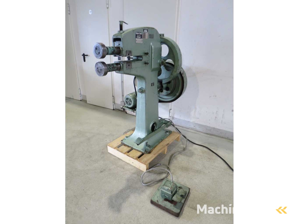 ALBERT STAHL SM 120 Kralen- en flensmachine