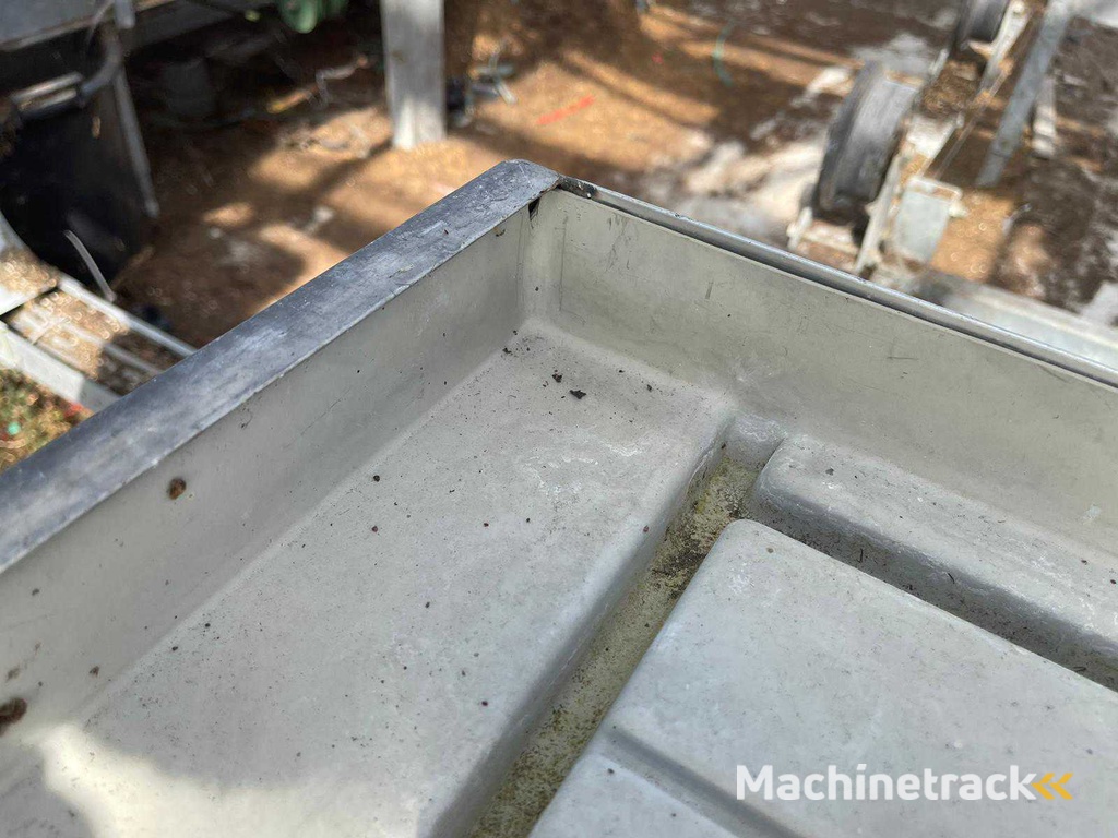 Cultivation table (5x)