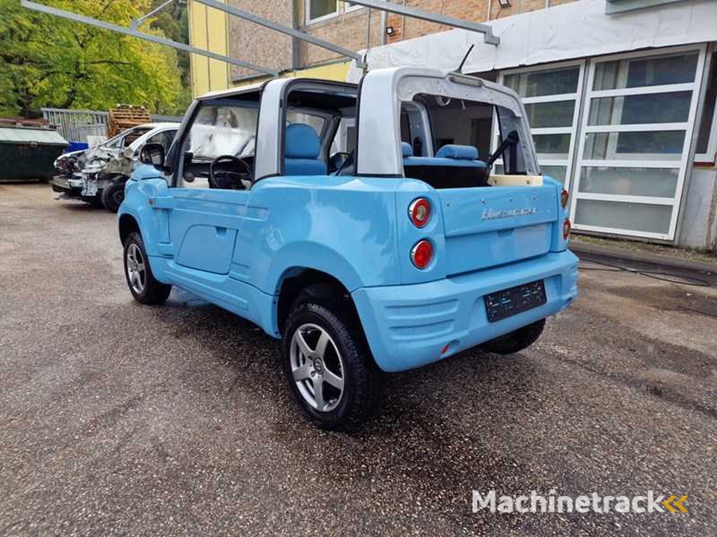 Bluecar BLUSUMMER electric convertible car