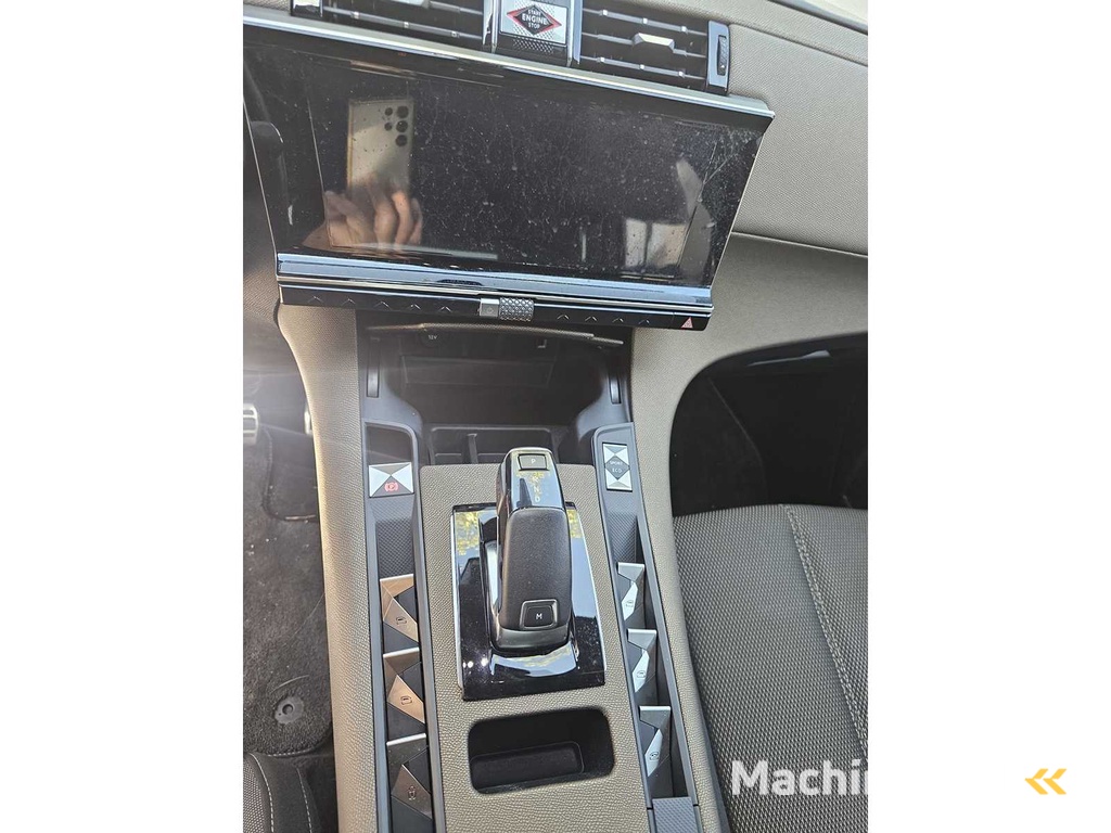 2020 - DS - 7 CROSSBACK 1.5 HDI - Car